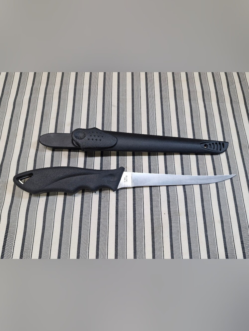 Vintage Buck 226 Fillet Knife 6" Blade Fishing Knife Taiwan w/ Sheath